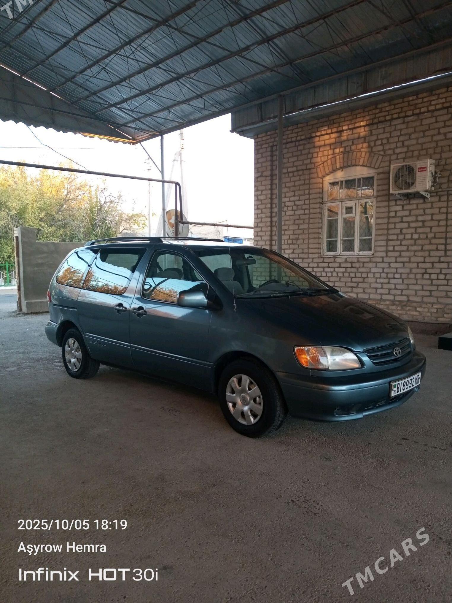 Toyota Sienna 2002 - 180 000 TMT - Мары - img 4