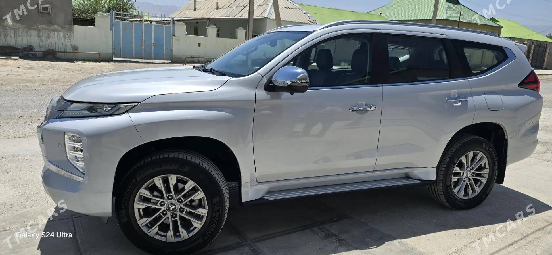 Mitsubishi Pajero 2020 - 470 000 TMT - Köneürgenç - img 4