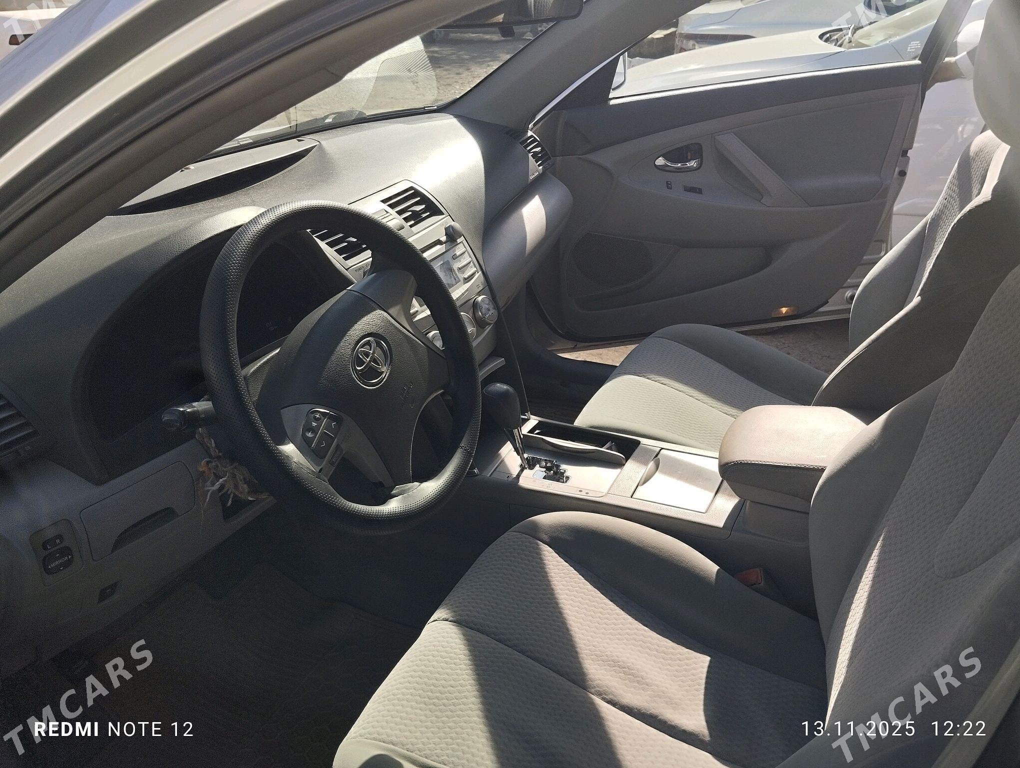 Toyota Camry 2010 - 196 000 TMT - Мургап - img 4