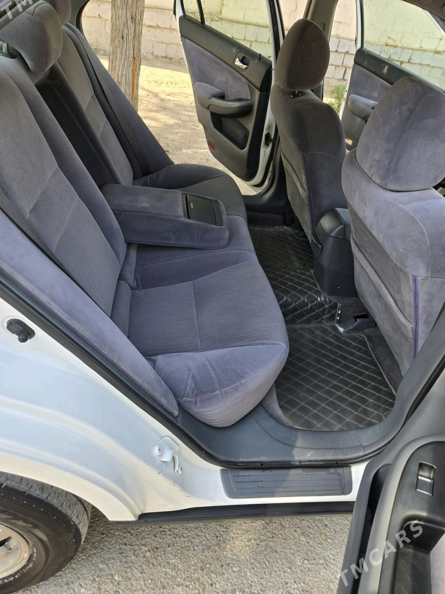 Toyota Camry 2005 - 110 000 TMT - Балканабат - img 7