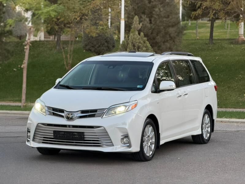 Toyota Sienna 2020 - 609 000 TMT - Ашхабад - img 2