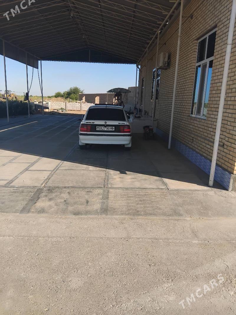 Opel Vectra 1993 - 40 000 TMT - Мары - img 6