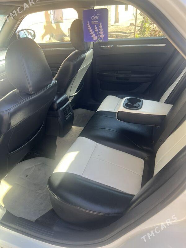 Chrysler 300C 2008 - 110 000 TMT - Байрамали - img 7