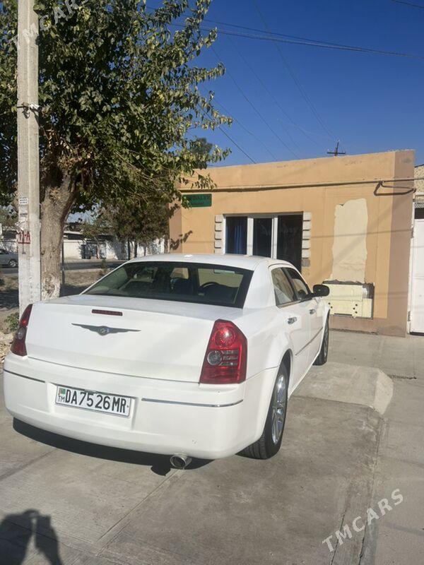 Chrysler 300C 2008 - 110 000 TMT - Байрамали - img 4