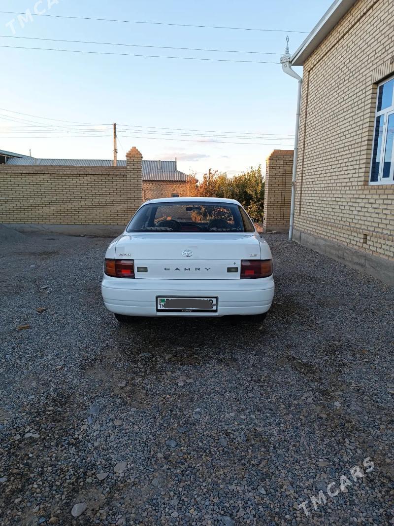Toyota Camry 1995 - 70 000 TMT - Мары - img 3