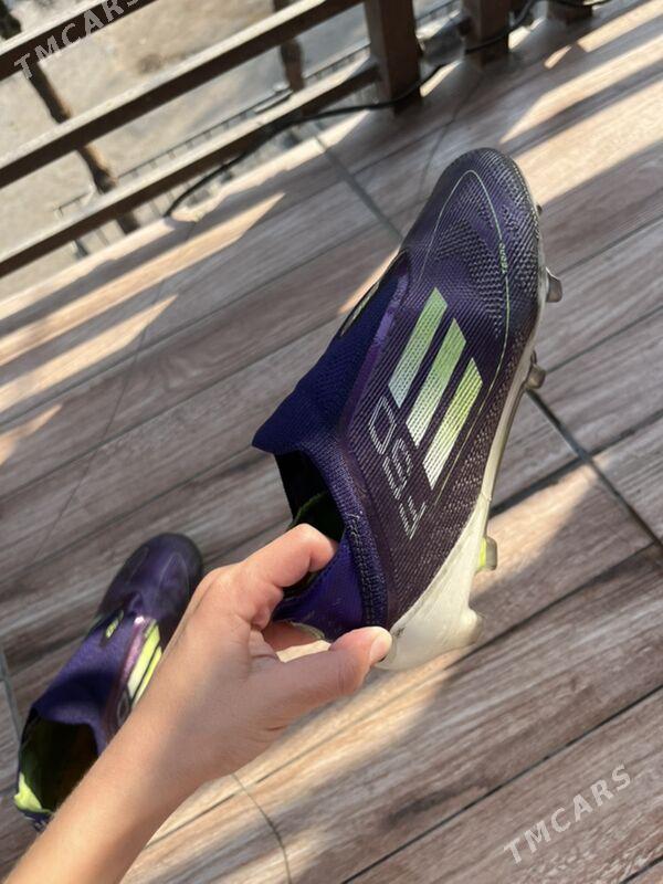 F50 фиолетовый цвет бутсы - Türkmenbaşy - img 5