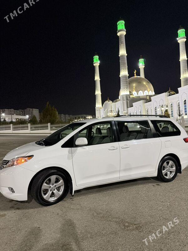 Toyota Sienna 2015 - 410 000 TMT - Aşgabat - img 5