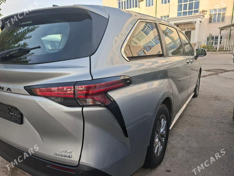 Toyota Sienna 2021 - 560 000 TMT - Туркменабат - img 3