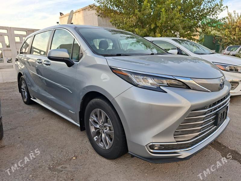 Toyota Sienna 2021 - 560 000 TMT - Туркменабат - img 5