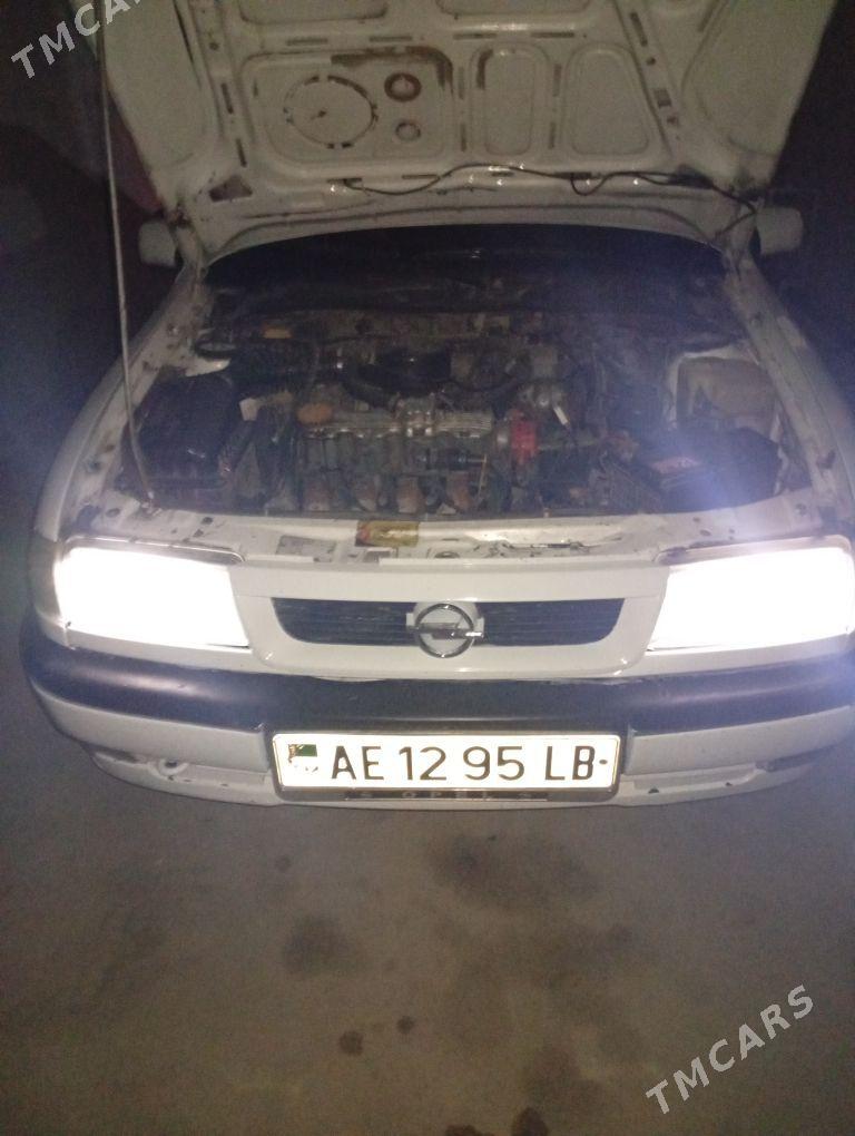 Opel Vectra 1991 - 32 000 TMT - Dänew - img 3