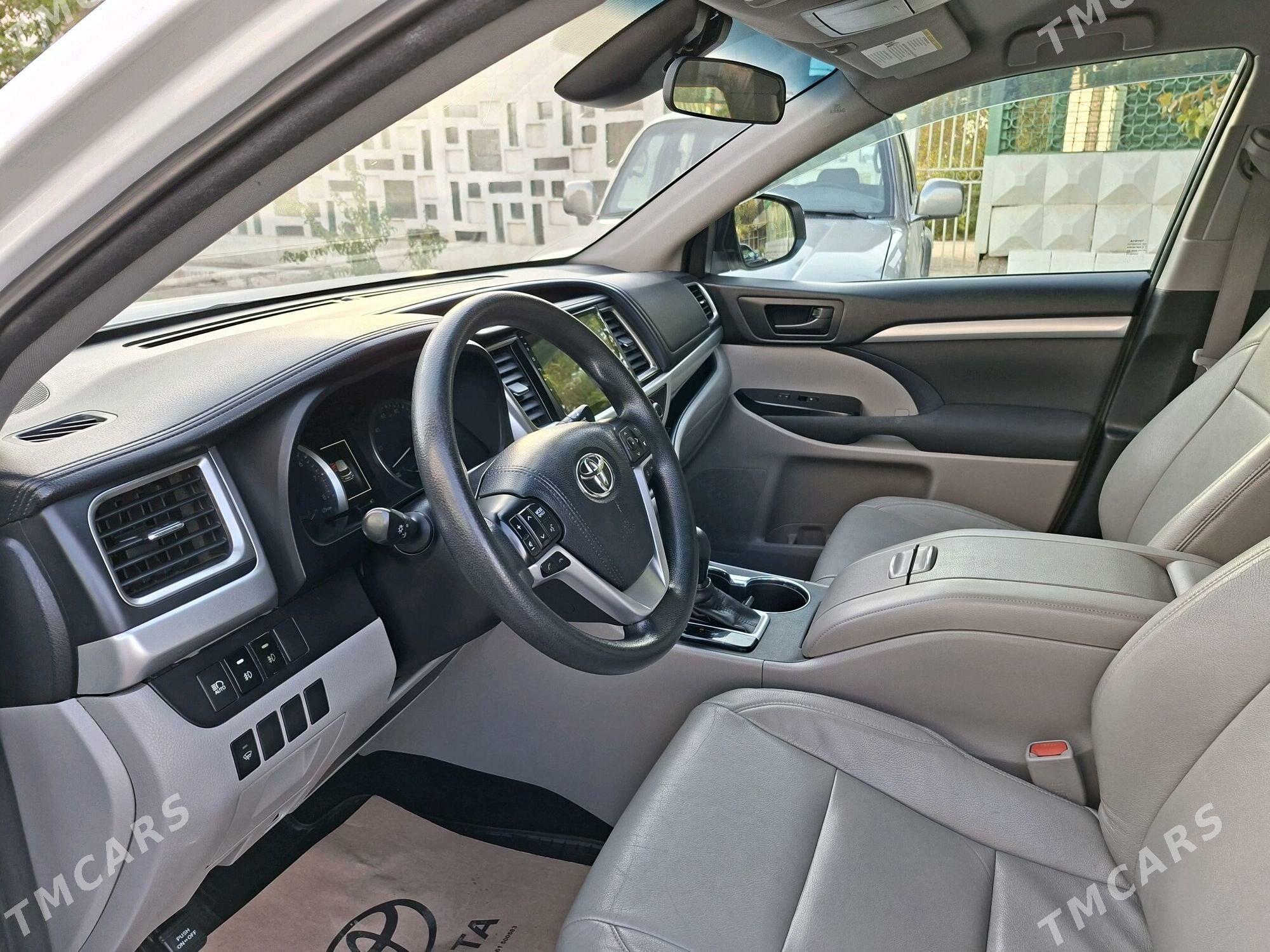 Toyota Highlander 2018 - 440 000 TMT - Türkmenabat - img 6