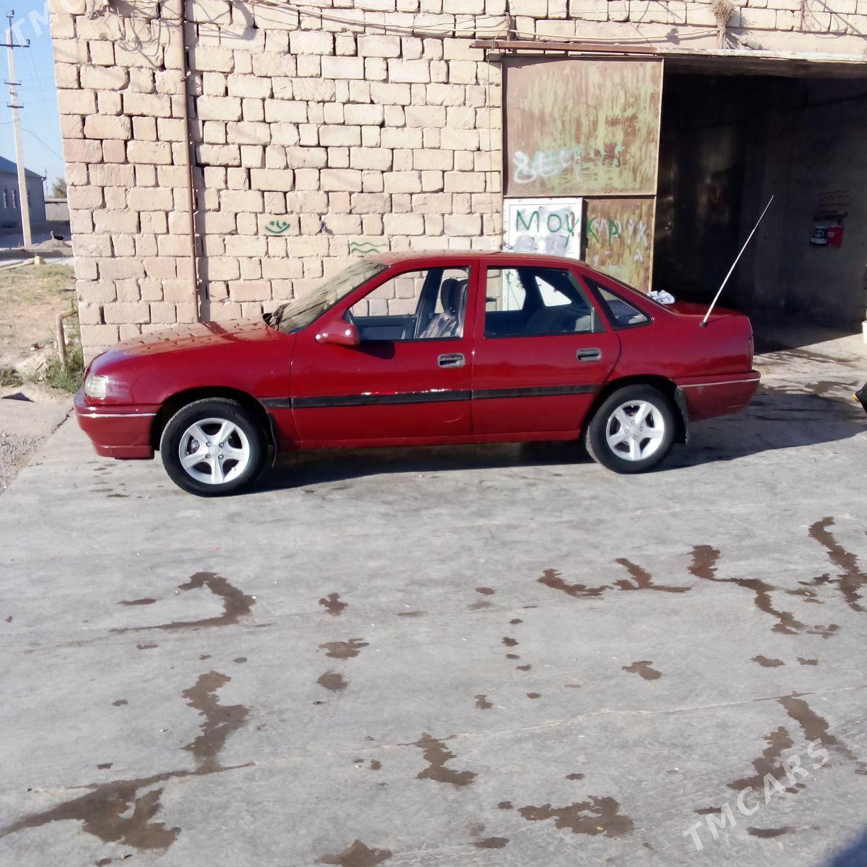 Opel Vectra 1991 - 29 000 TMT - Мургап - img 2