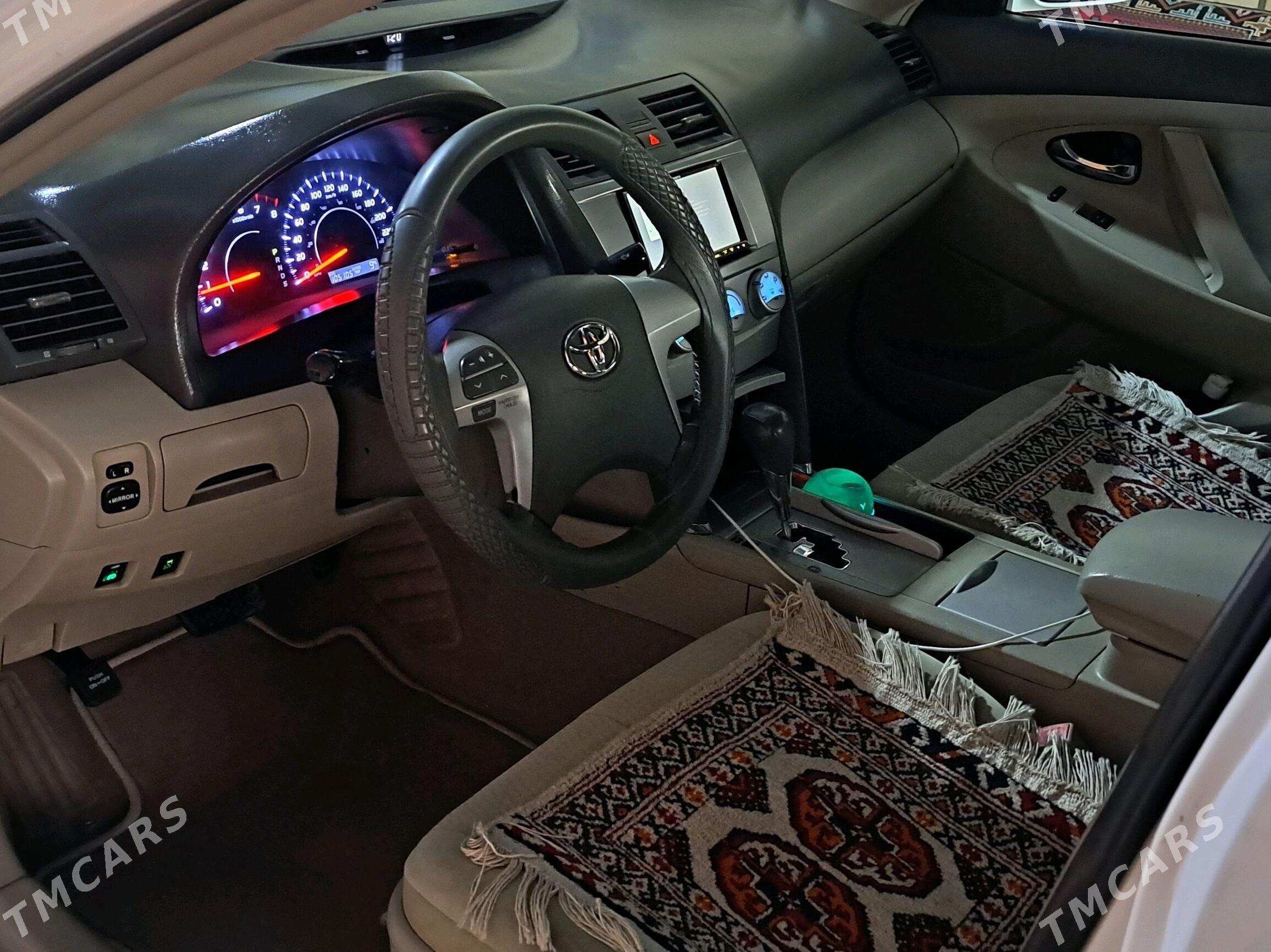 Toyota Camry 2010 - 220 000 TMT - Мары - img 6