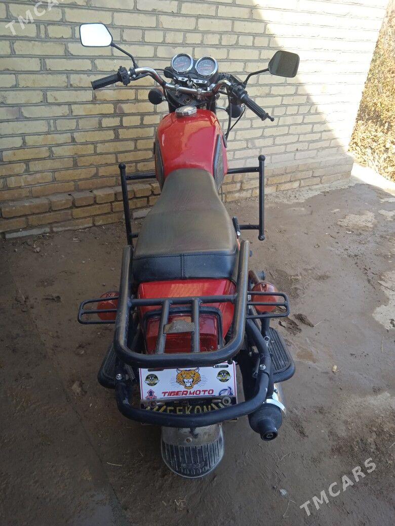 Iž Planeta 5 2025 - 16 000 TMT - Халач - img 4