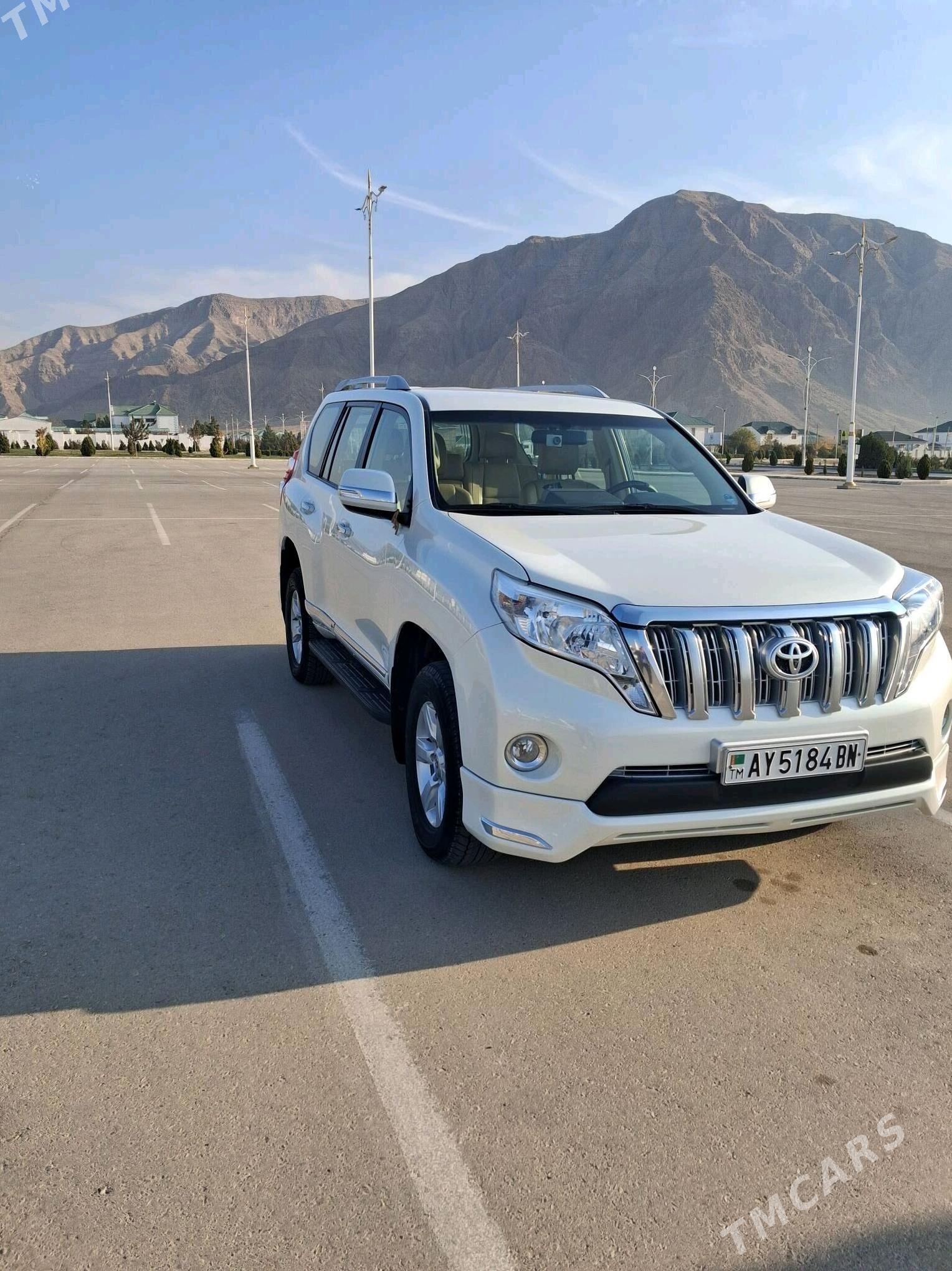 Toyota Land Cruiser Prado 2017 - 670 000 TMT - Балканабат - img 4