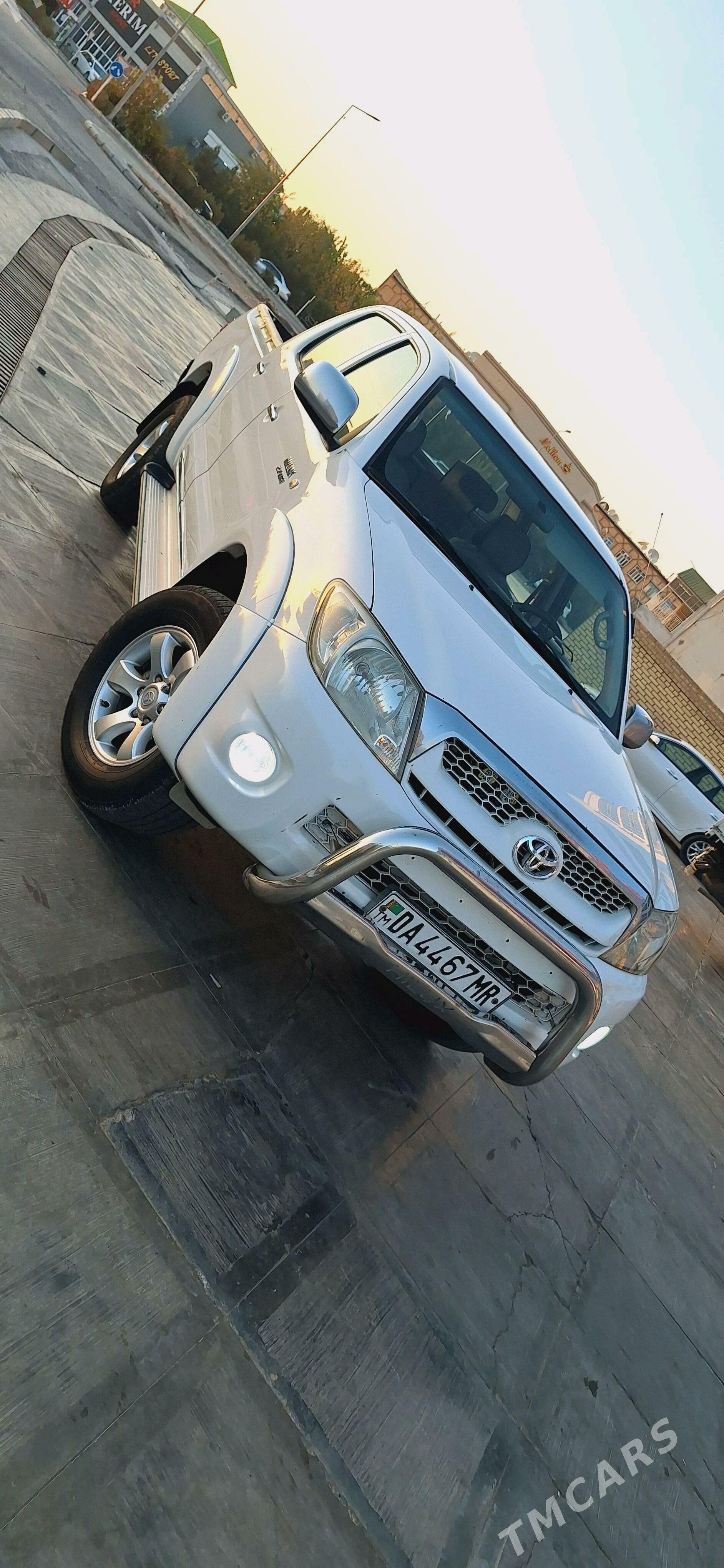 Toyota Hilux 2008 - 255 000 TMT - Mary - img 4