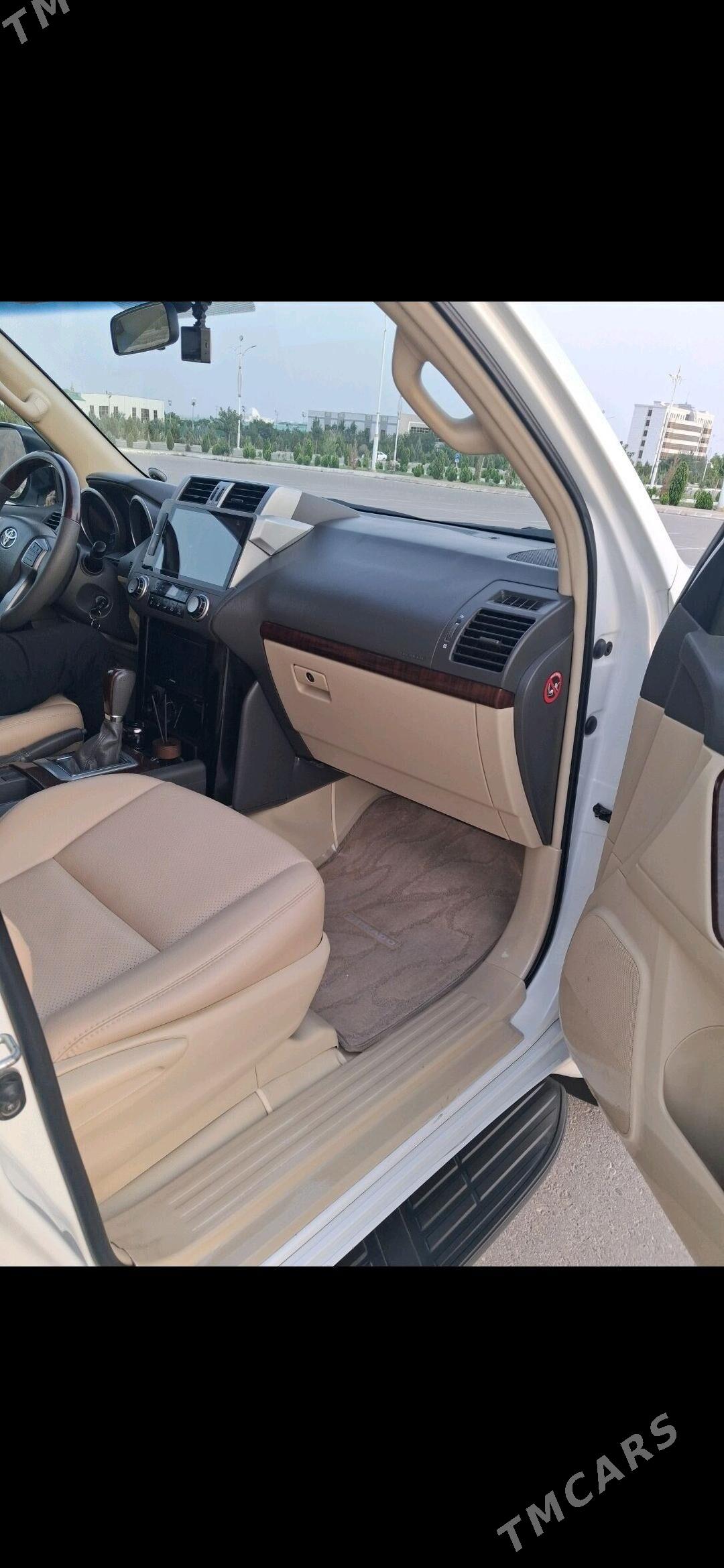 Toyota Land Cruiser Prado 2017 - 670 000 TMT - Балканабат - img 9