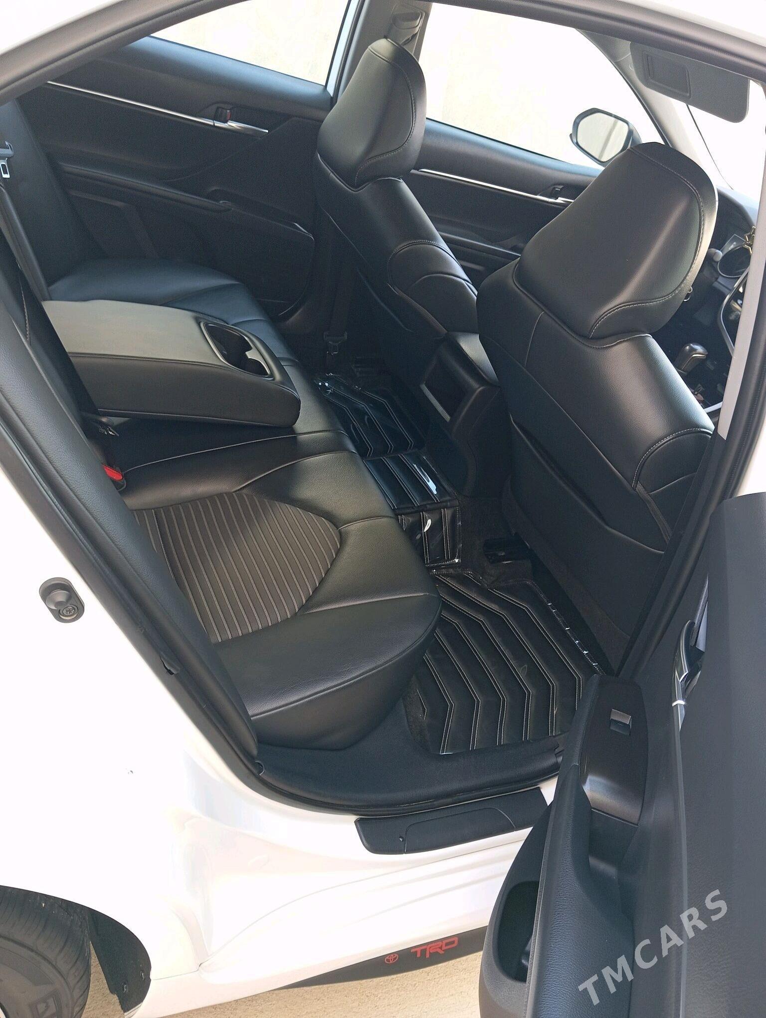 Toyota Camry 2021 - 320 000 TMT - Balkanabat - img 8