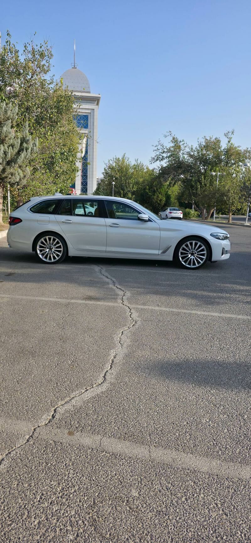 BMW 520 2022 - 490 000 TMT - Aşgabat - img 5