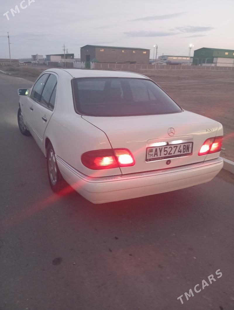 Mercedes-Benz 300E 1998 - 110 000 TMT - Туркменбаши - img 3