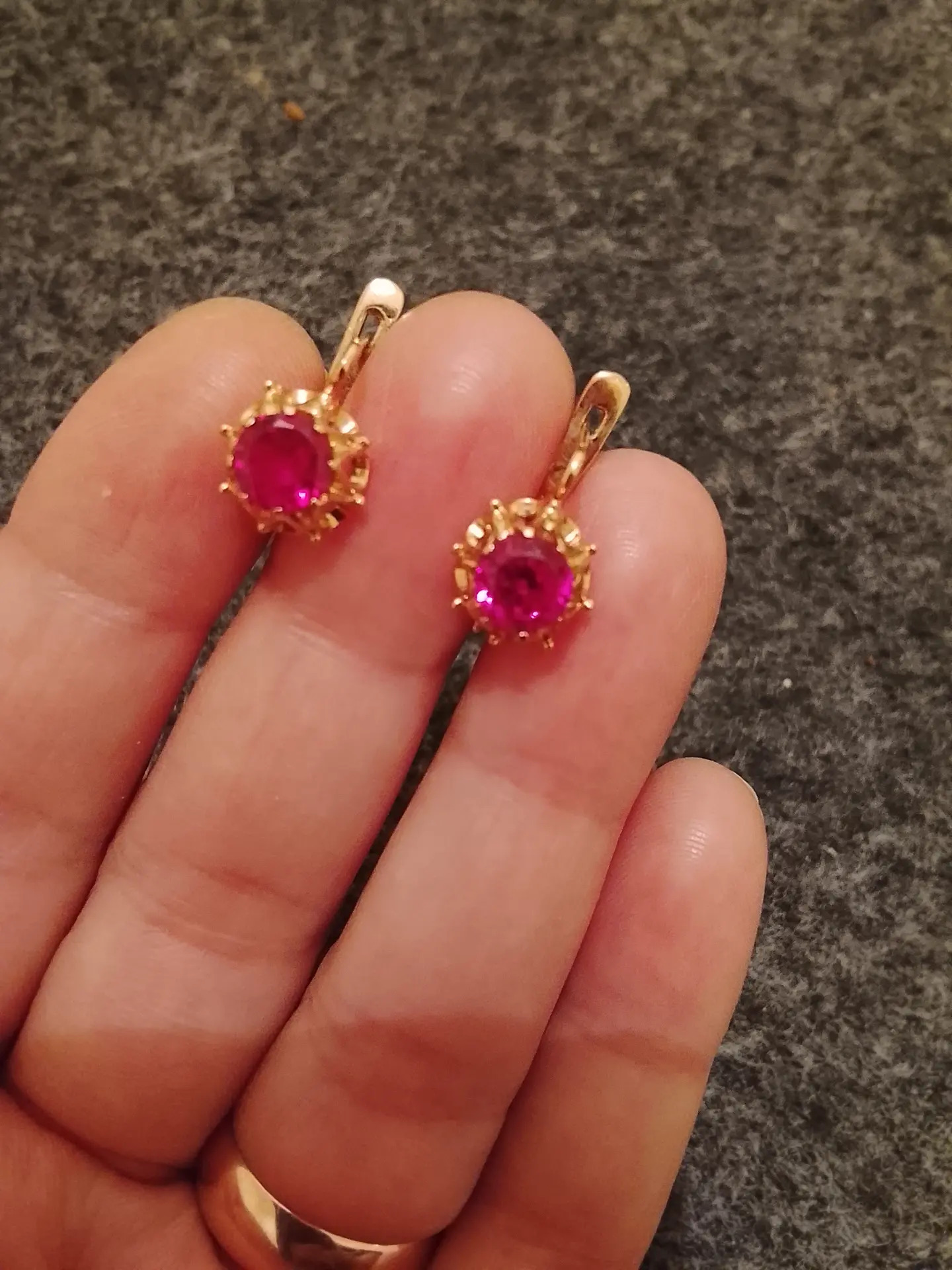 Gyzyl gulakhalka - Ашхабад - img 1