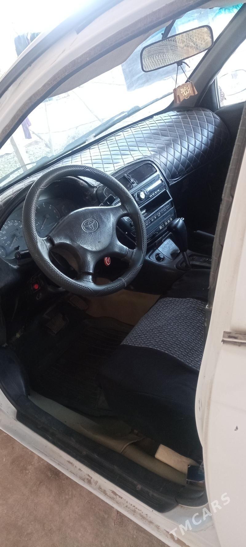 Toyota Carina 1995 - 55 000 TMT - Дашогуз - img 5