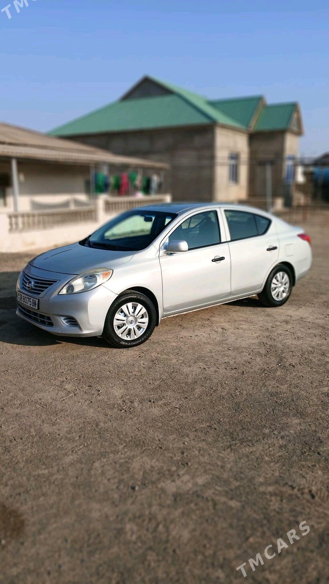Nissan Versa 2012 - 125 000 TMT - Türkmenbaşy - img 6