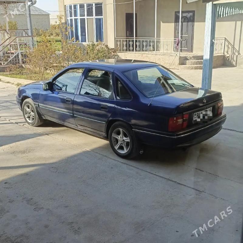Opel Vectra 1993 - 27 000 TMT - Мары - img 4