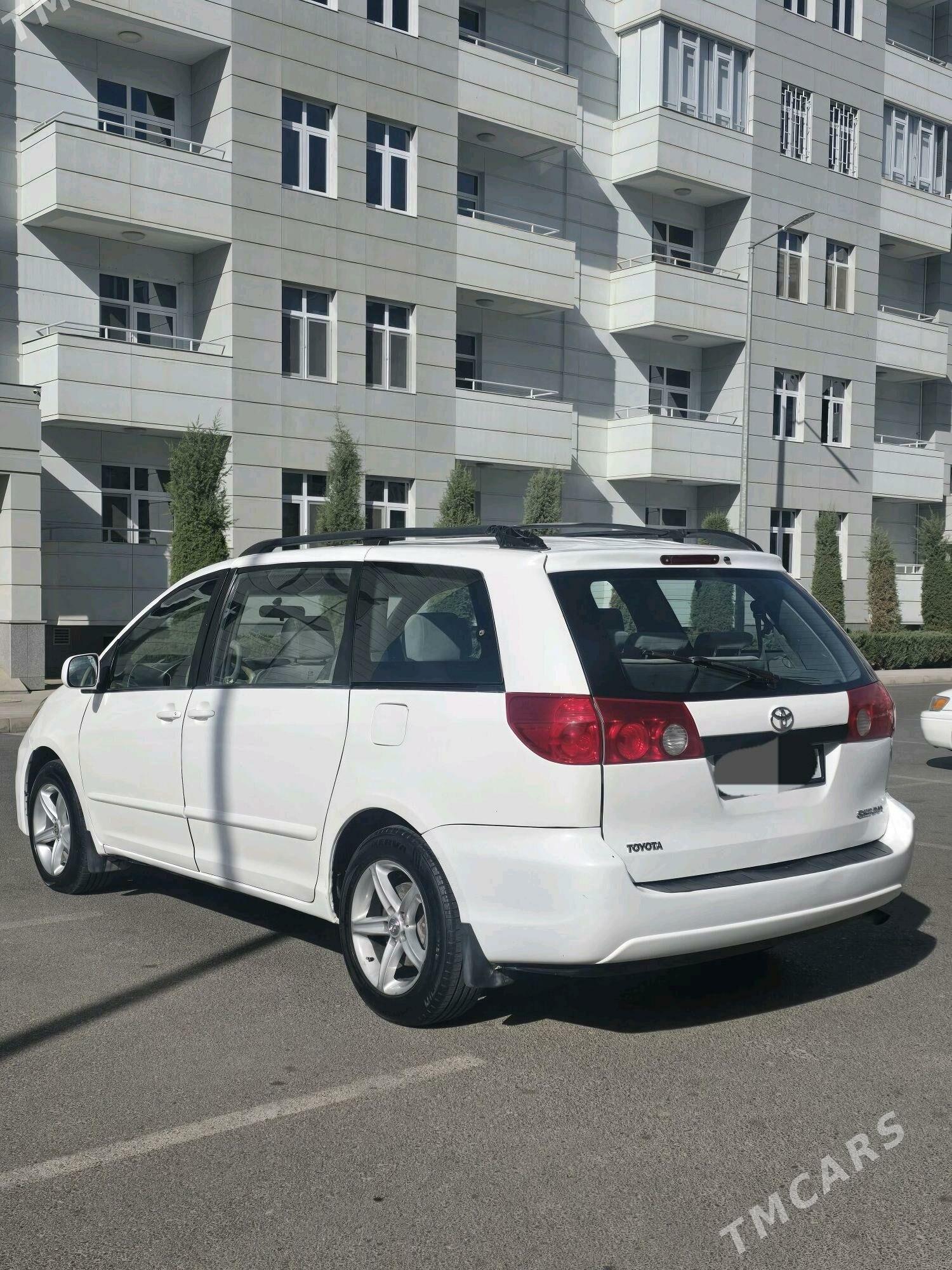 Toyota Sienna 2006 - 200 000 TMT - Мары - img 3
