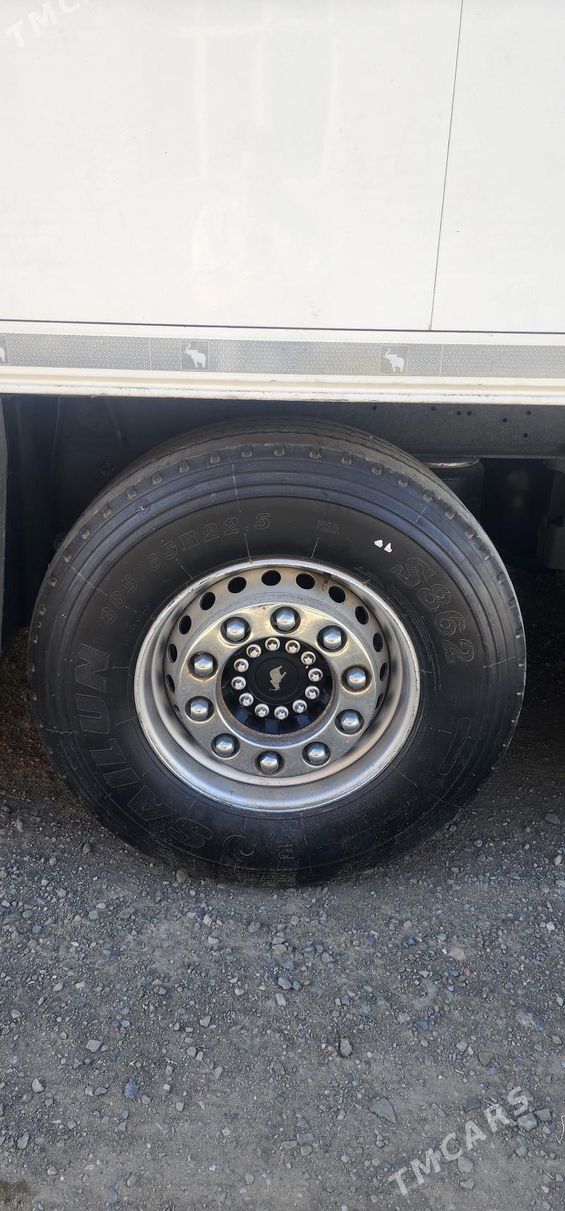 Schmitz Cargobull 2017 - 900 000 TMT - Берекет - img 4