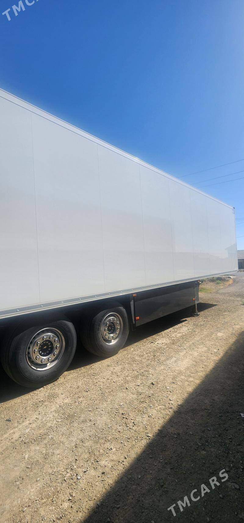 Schmitz Cargobull 2017 - 900 000 TMT - Берекет - img 7