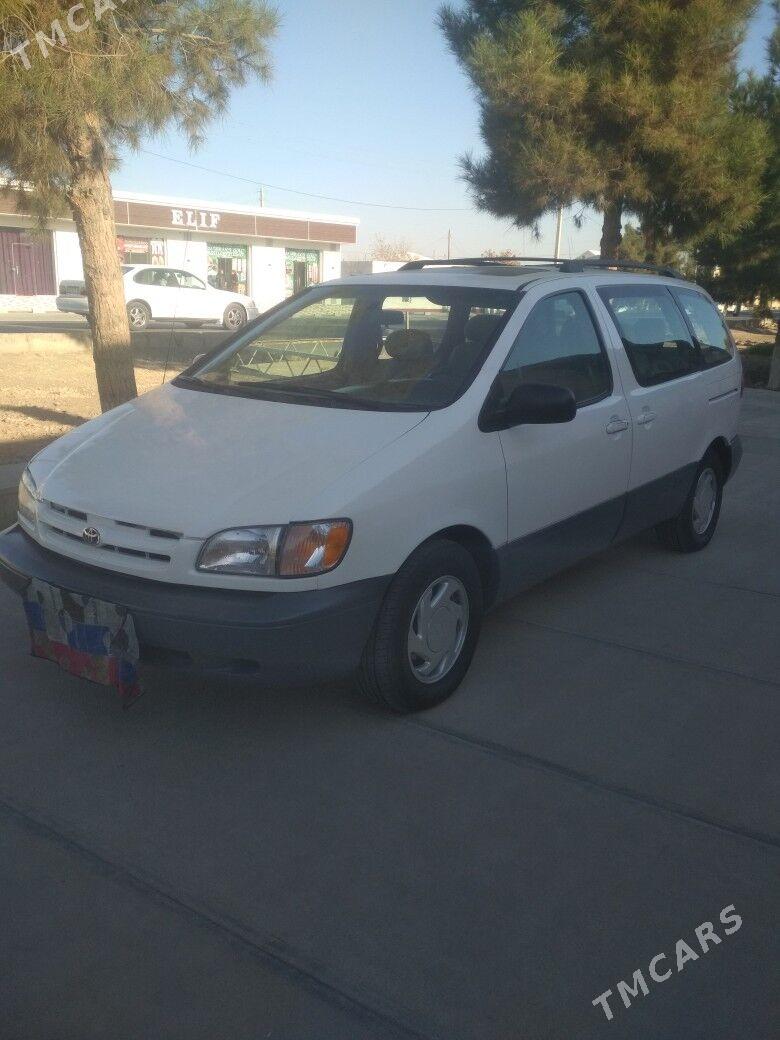 Toyota Sienna 1998 - 170 000 TMT - Сакарчага - img 3