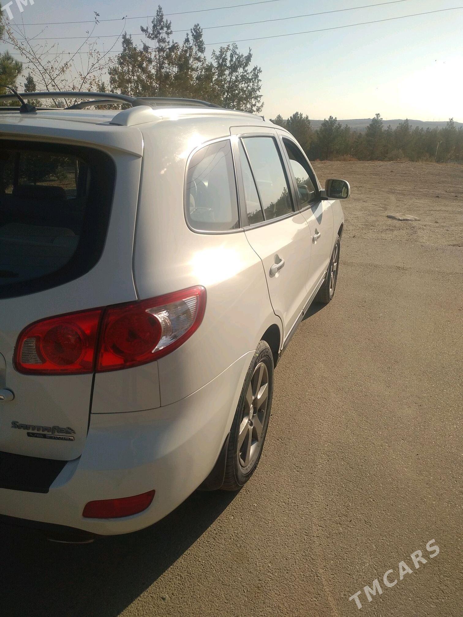 Hyundai Santa Fe 2008 - 165 000 TMT - Ak bugdaý etraby - img 2