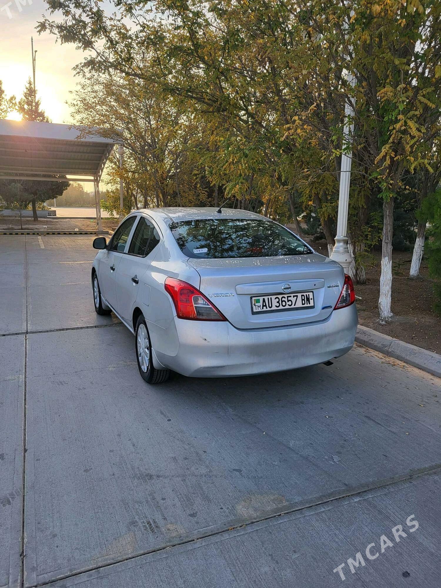 Nissan Versa 2012 - 105 000 TMT - Balkanabat - img 2