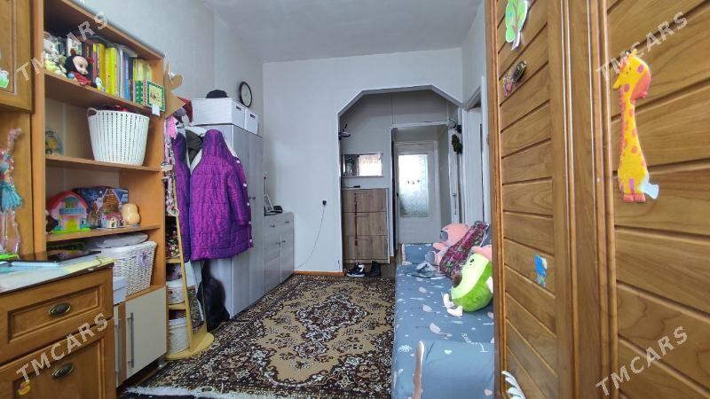 Ким район 3-х ком на 4 этаже - Ким район - img 4