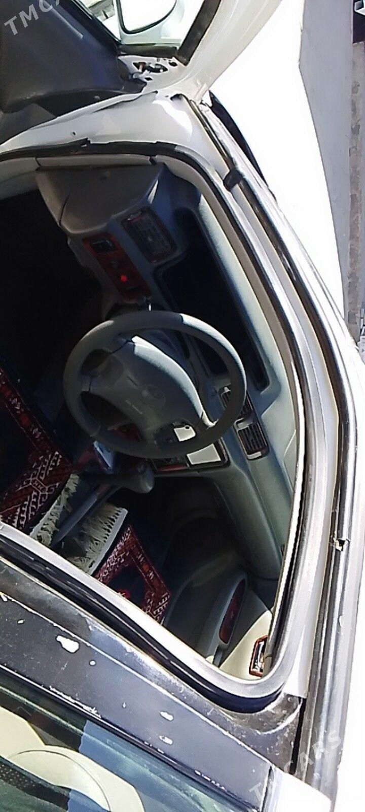 Toyota Camry 2001 - 123 000 TMT - Байрамали - img 6