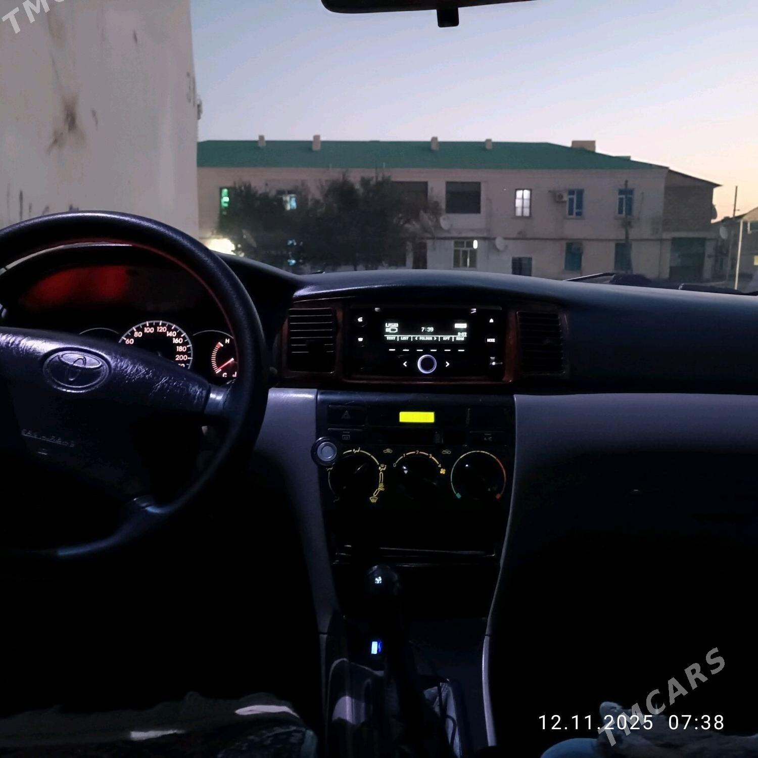 Toyota Corolla 2002 - 88 000 TMT - Туркменбаши - img 7