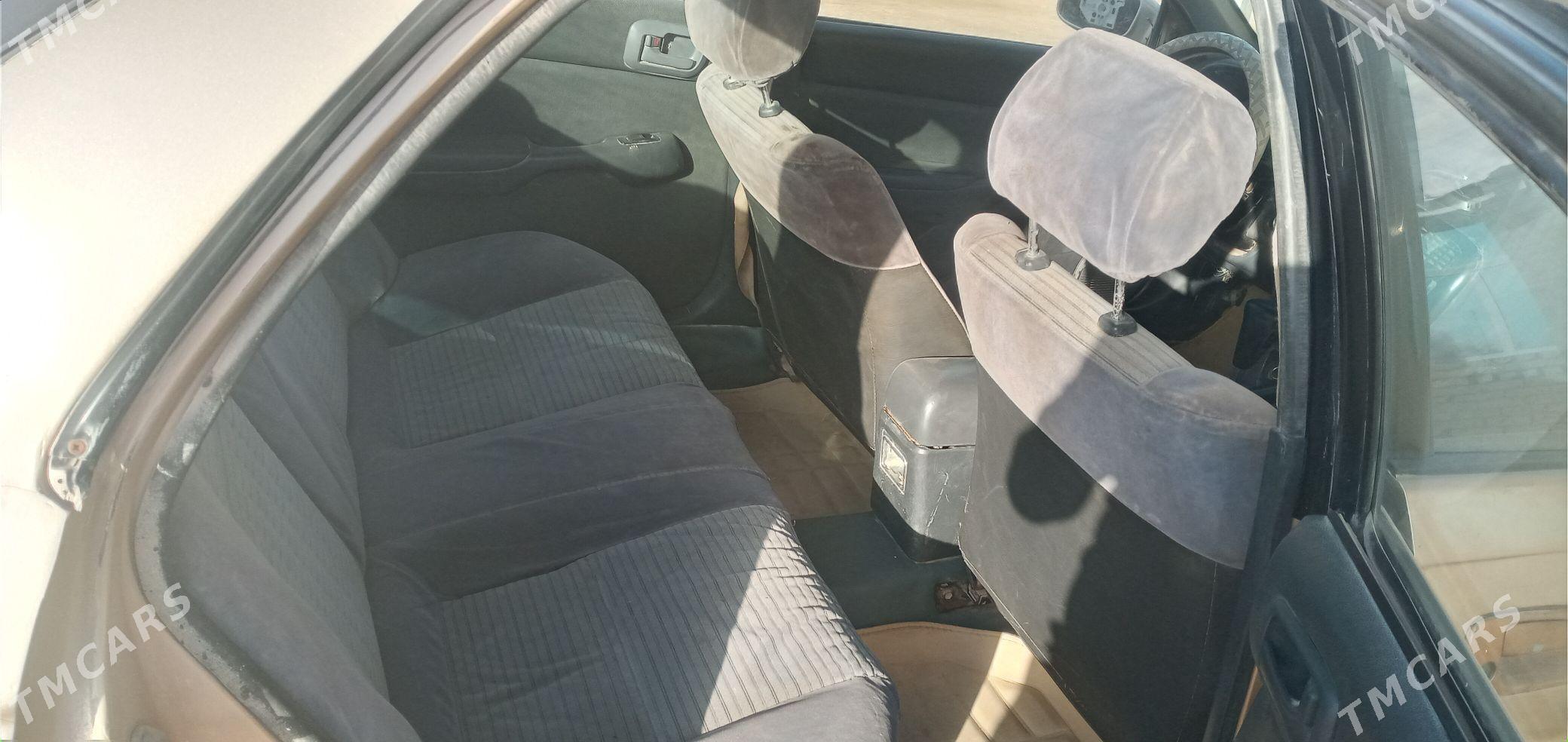 Toyota Carina 1993 - 40 000 TMT - Ходжамбаз - img 8