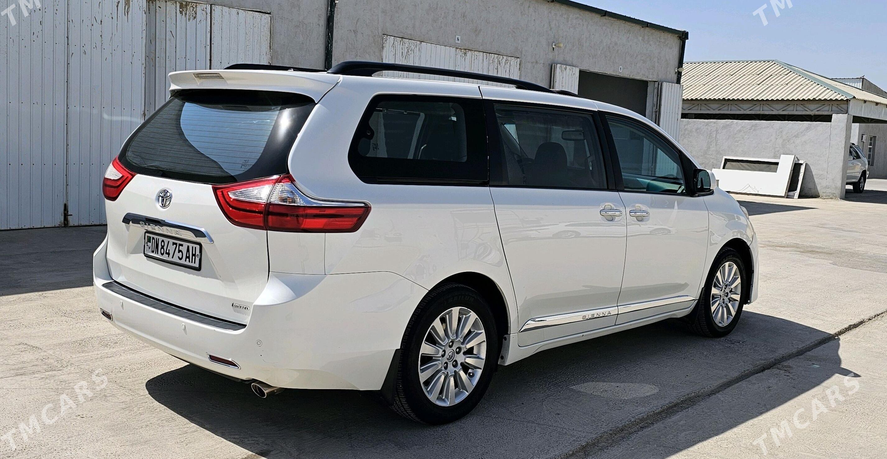 Toyota Sienna 2015 - 365 000 TMT - Теджен - img 5