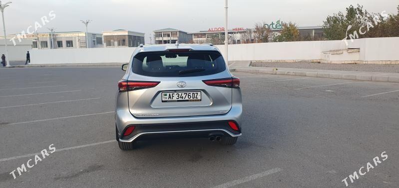 Toyota Highlander 2021 - 600 000 TMT - Дашогуз - img 3