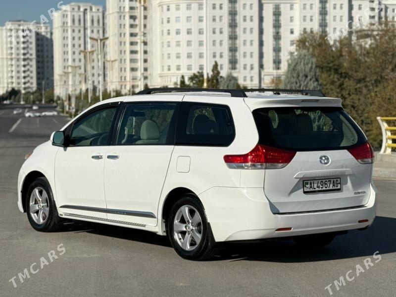 Toyota Sienna 2012 - 285 000 TMT - Ашхабад - img 5