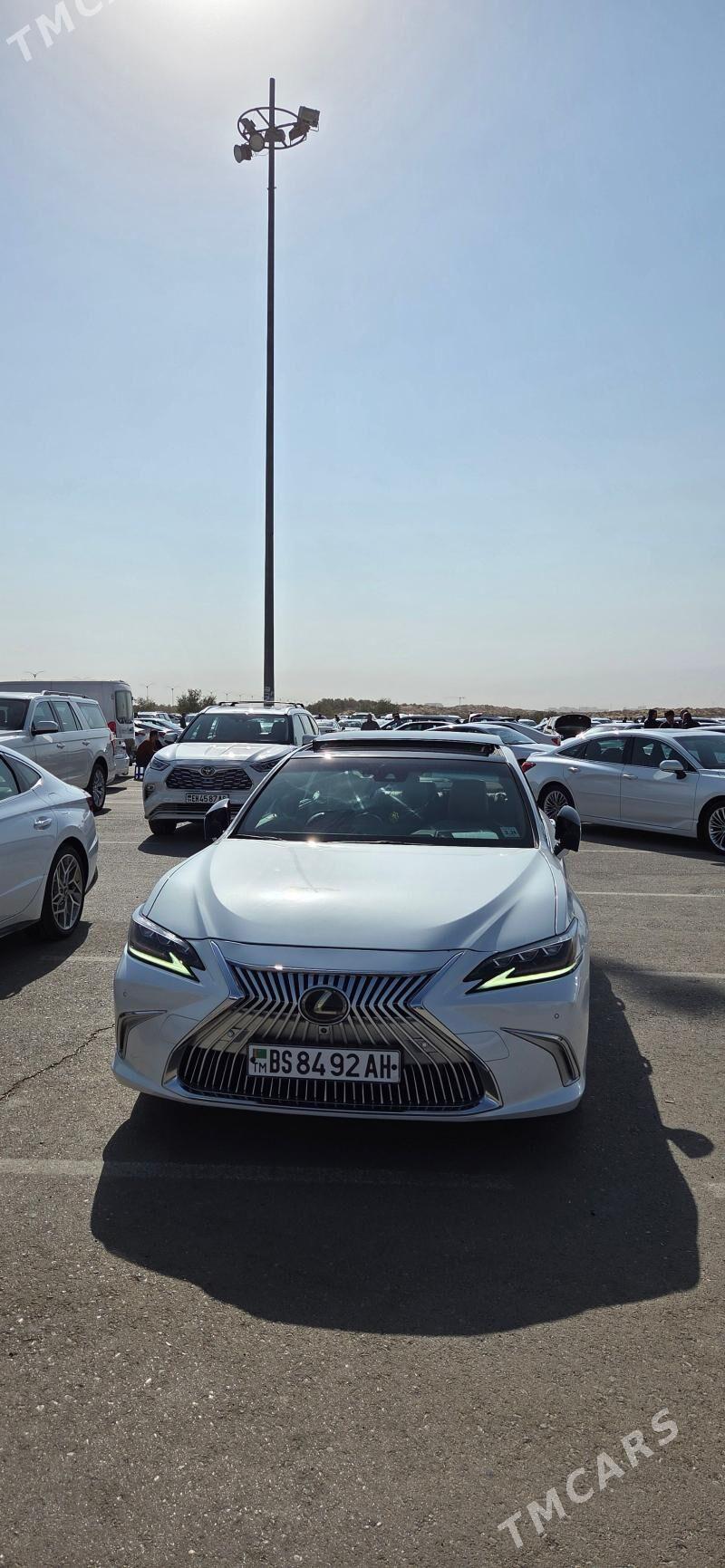 Lexus ES 350 2019 - 700 000 TMT - Hitrowka - img 2