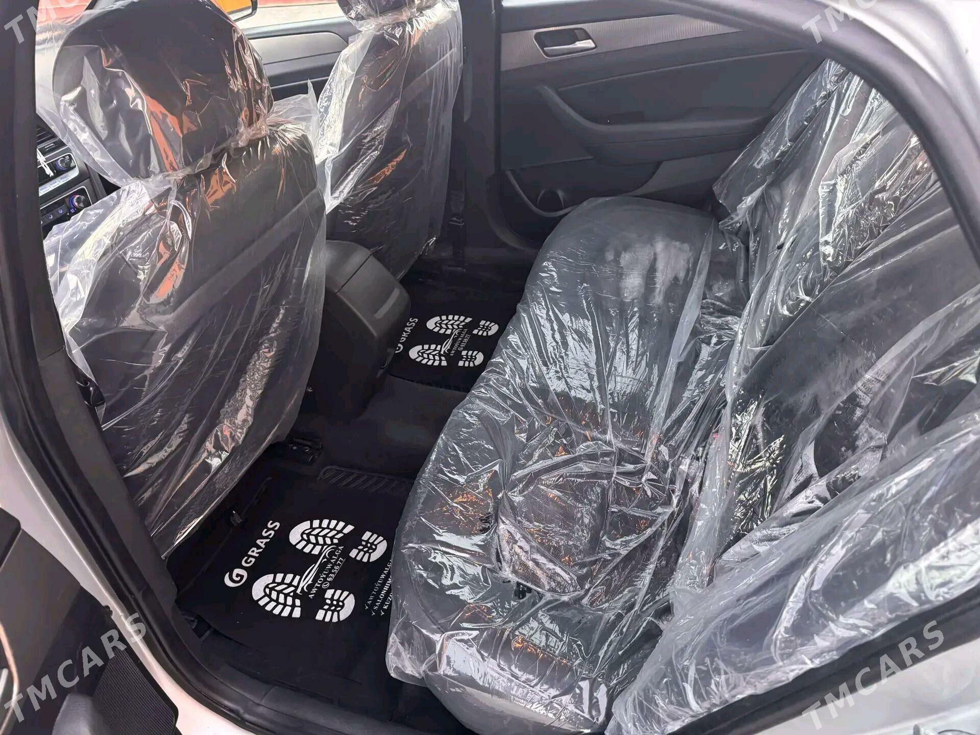 Hyundai Santa Fe Sport 2018 - 270 000 TMT - Мары - img 3