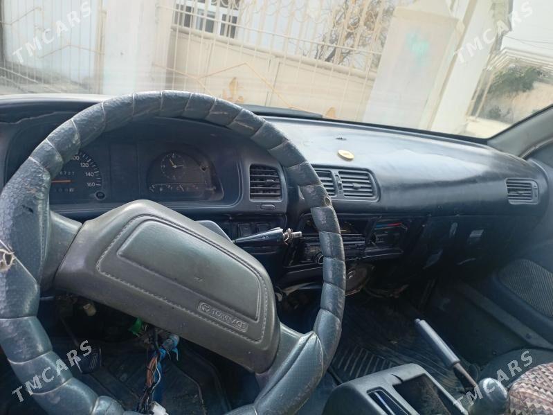 Toyota Town Ace 1993 - 35 000 TMT - Балканабат - img 5