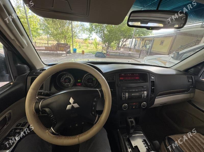 Mitsubishi Pajero 2013 - 259 000 TMT - Köýtendag - img 3