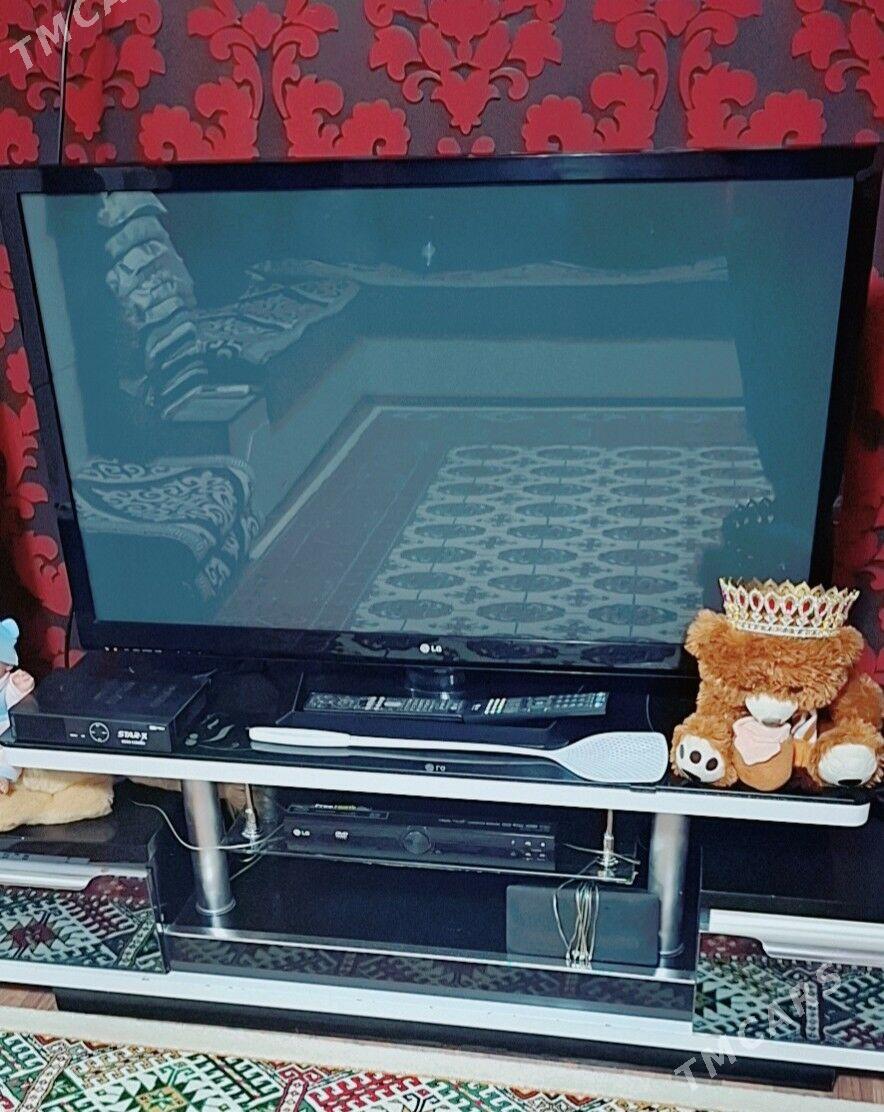 ТЕЛЕВИЗОР LG И ПАСТАВКА - Türkmenabat - img 3