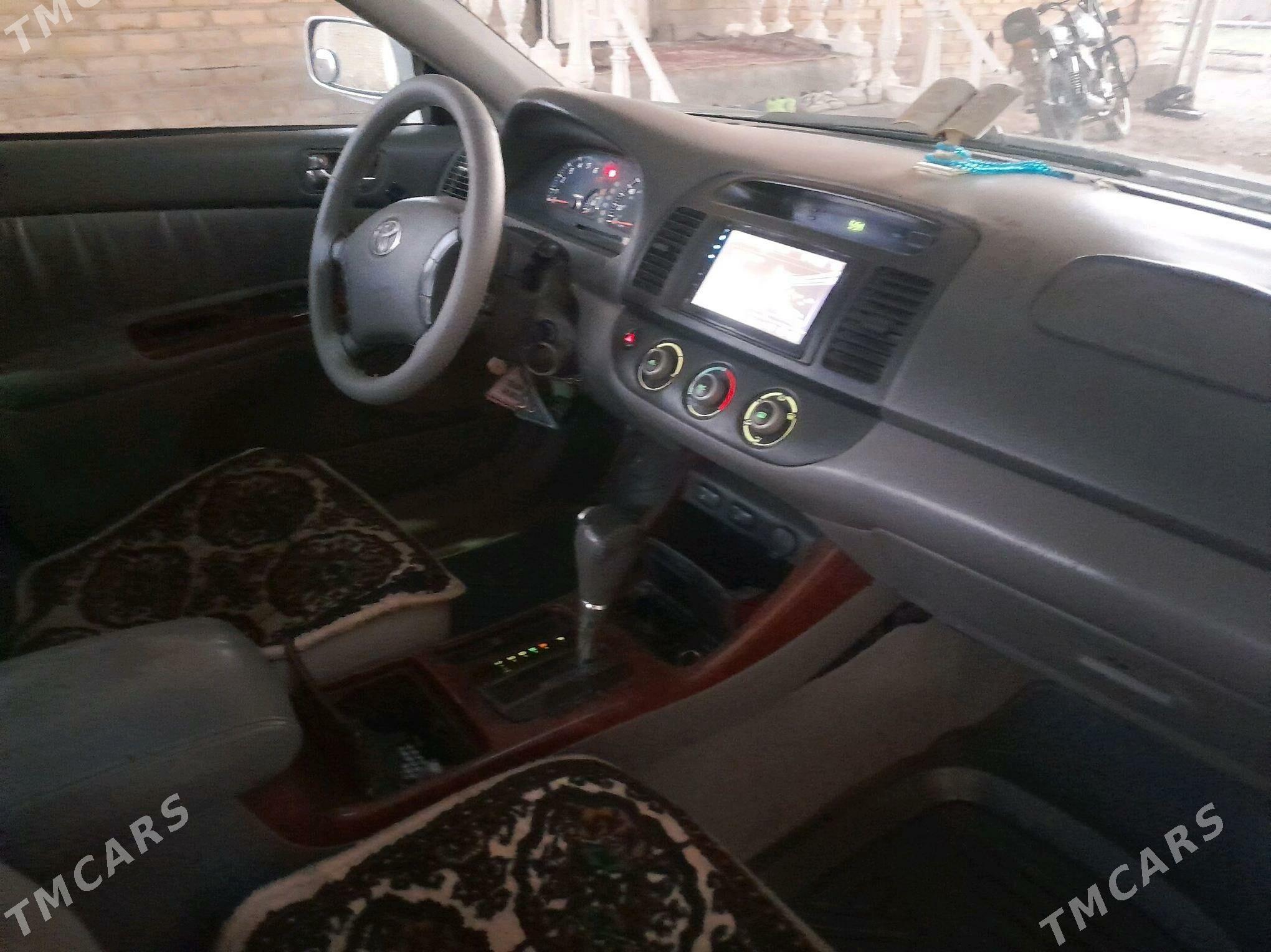 Toyota Camry 2003 - 155 000 TMT - Сакарчага - img 3