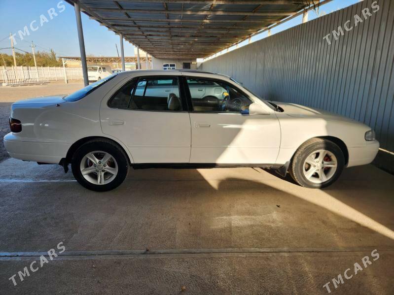 Toyota Camry 1995 - 90 000 TMT - Мары - img 3