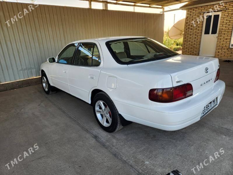 Toyota Camry 1995 - 90 000 TMT - Мары - img 4