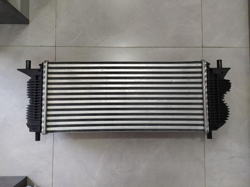 Интеркулер Ford Expedition 2 940 TMT - Бедев - img 2